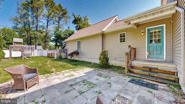 73 WASHINGTON ST, Dover, DE 19901