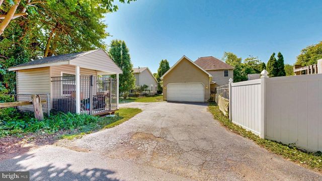 73 WASHINGTON ST, Dover, DE 19901