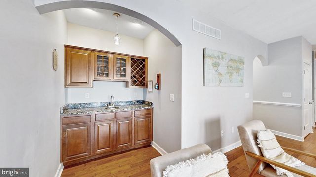 73 WASHINGTON ST, Dover, DE 19901