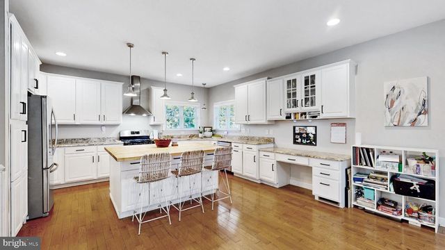 73 WASHINGTON ST, Dover, DE 19901