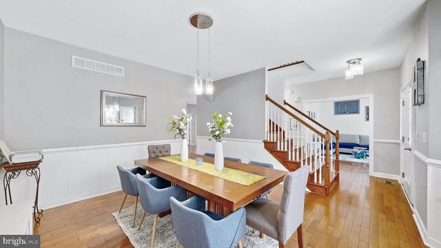 73 WASHINGTON ST, Dover, DE 19901