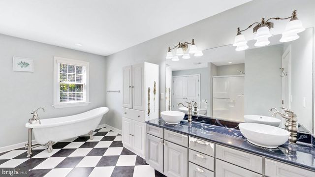 73 WASHINGTON ST, Dover, DE 19901