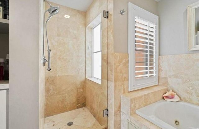 1931 NE 2nd Street 305, Deerfield Beach, FL 33441