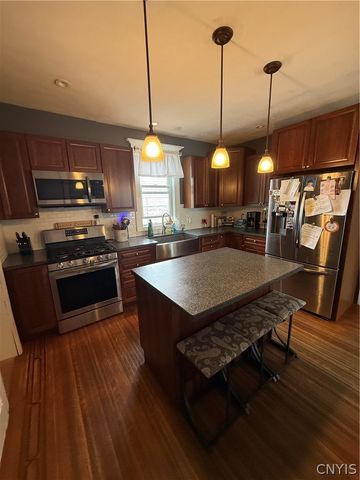 12 Woodruff Place, Auburn, NY 13021