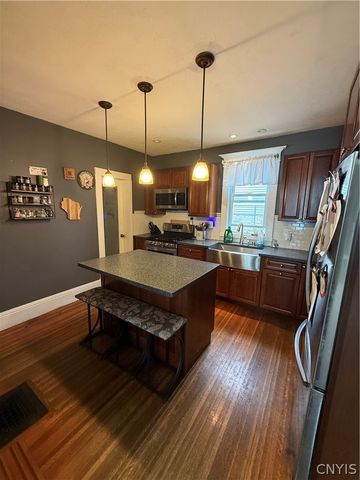 12 Woodruff Place, Auburn, NY 13021