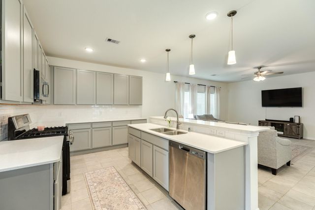 10514 Watershed Drive, Rosharon, TX 77583