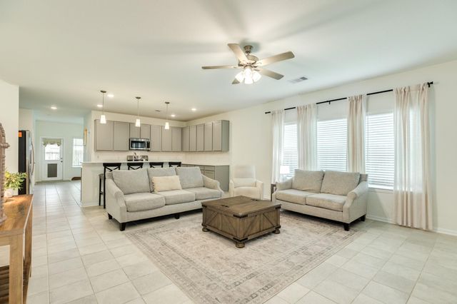 10514 Watershed Drive, Rosharon, TX 77583