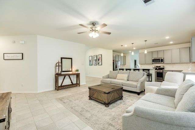 10514 Watershed Drive, Rosharon, TX 77583