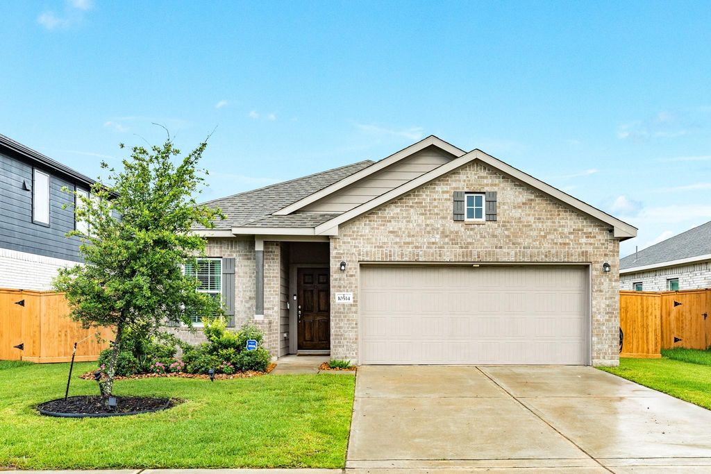 10514 Watershed Drive, Rosharon, TX 77583