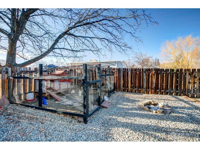 613 E 50th St, Loveland, CO 80538