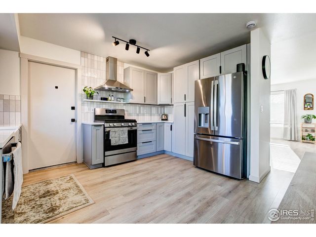 613 E 50th St, Loveland, CO 80538