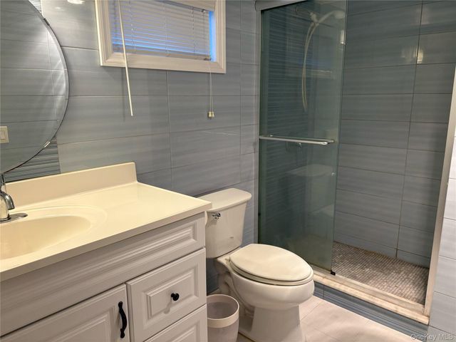 6911 180th Street, Fresh Meadows, NY 11365