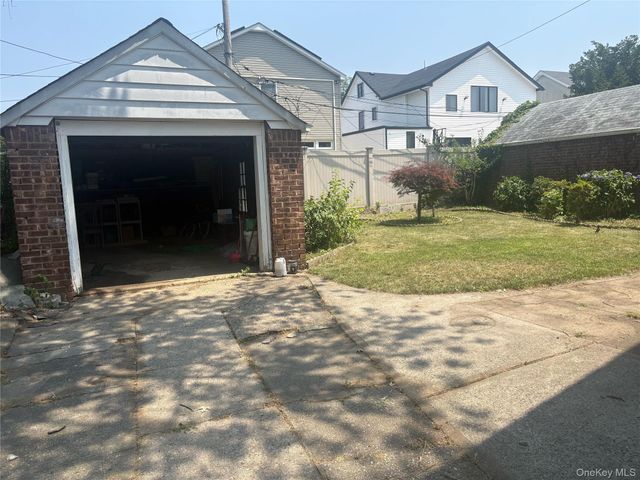 6911 180th Street, Fresh Meadows, NY 11365