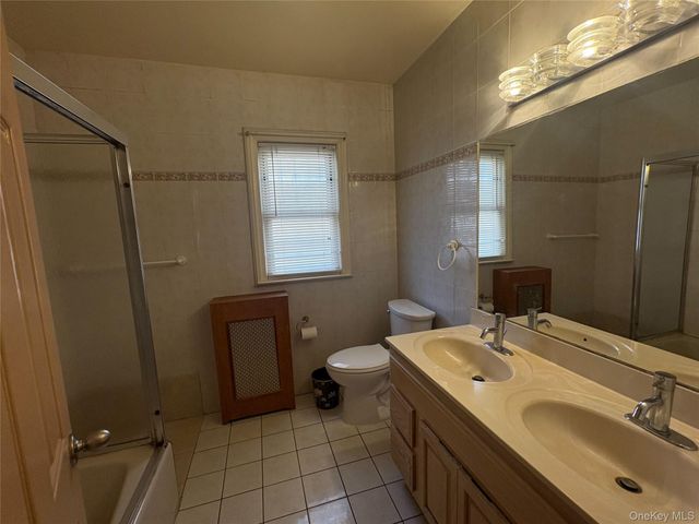 6911 180th Street, Fresh Meadows, NY 11365