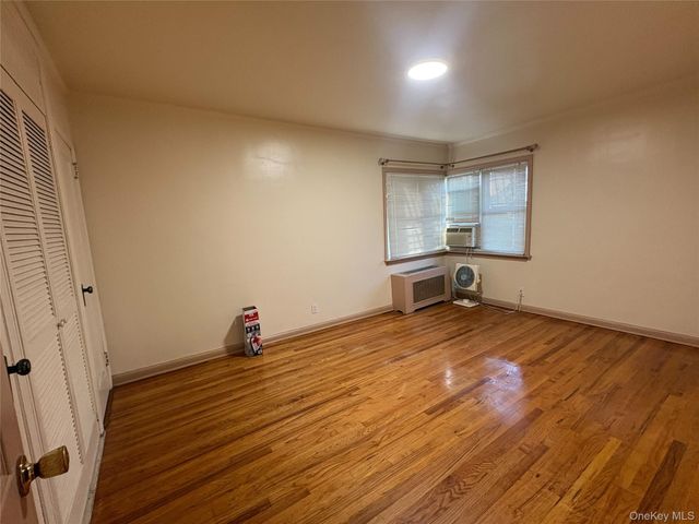 6911 180th Street, Fresh Meadows, NY 11365