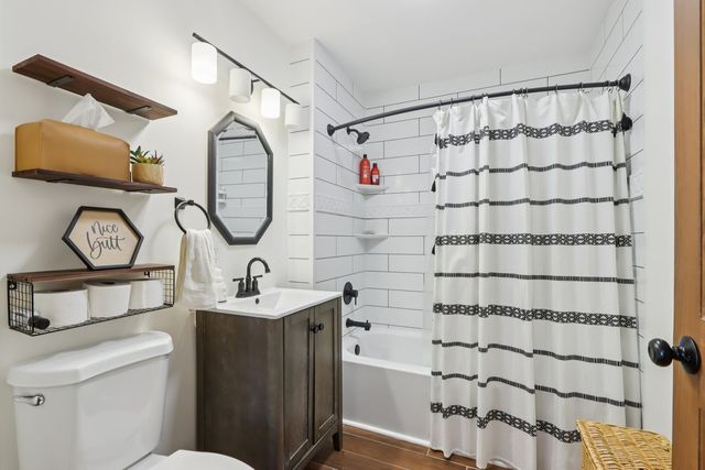 108 Grove Avenue, Genoa City, WI 53128