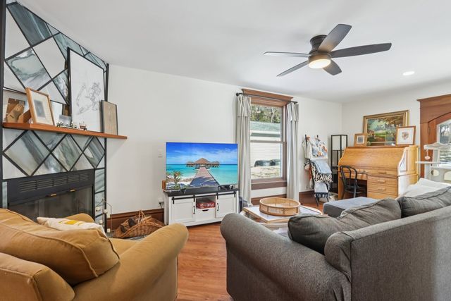 108 Grove Avenue, Genoa City, WI 53128