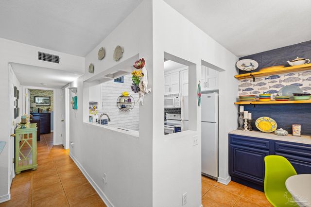 600 Scenic Hwy 323, Pensacola, FL 32503