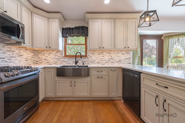 1450 Parkside Drive, Bolingbrook, IL 60490