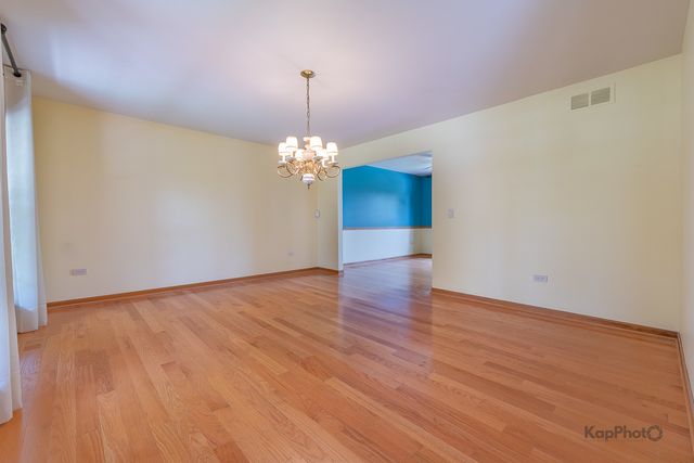 1450 Parkside Drive, Bolingbrook, IL 60490