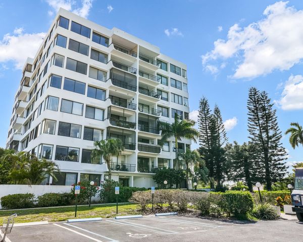 1500 Presidential Way 806, West Palm Beach, FL 33401