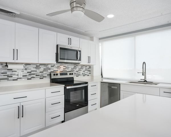 1500 Presidential Way 806, West Palm Beach, FL 33401