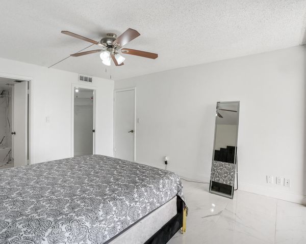 1500 Presidential Way 806, West Palm Beach, FL 33401