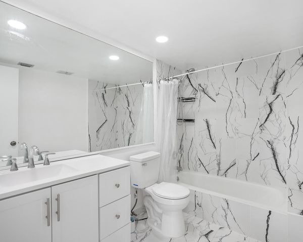 1500 Presidential Way 806, West Palm Beach, FL 33401
