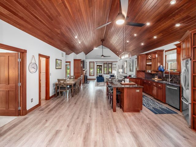 3081 Greenlawn Avenue NE, Millersport, OH 43046