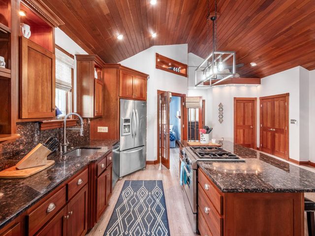 3081 Greenlawn Avenue NE, Millersport, OH 43046