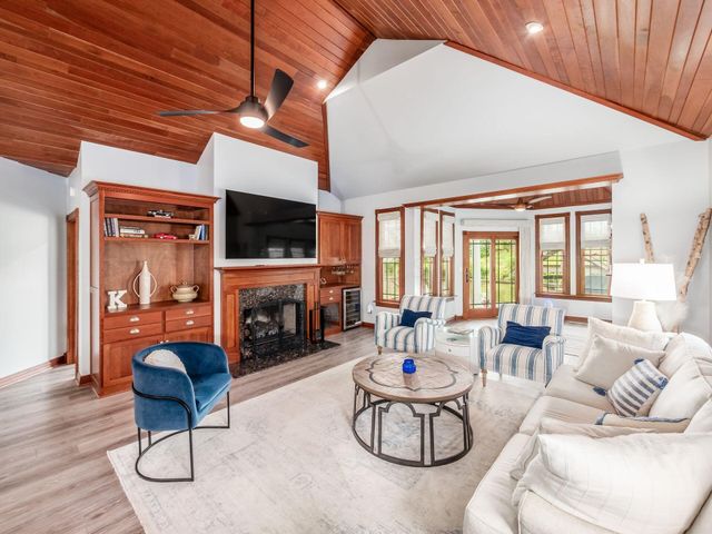 3081 Greenlawn Avenue NE, Millersport, OH 43046