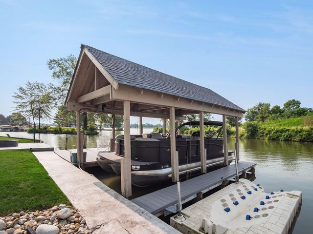 3081 Greenlawn Avenue NE, Millersport, OH 43046