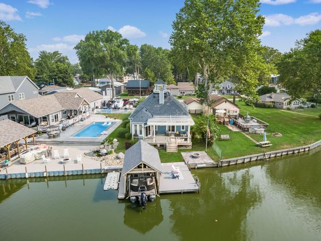 3081 Greenlawn Avenue NE, Millersport, OH 43046