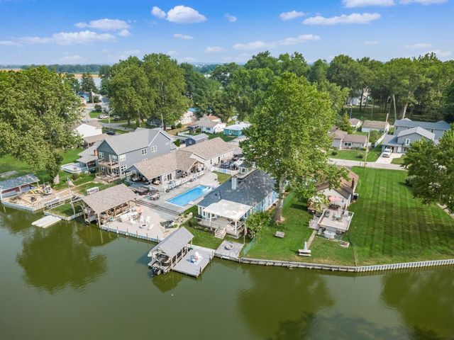 3081 Greenlawn Avenue NE, Millersport, OH 43046