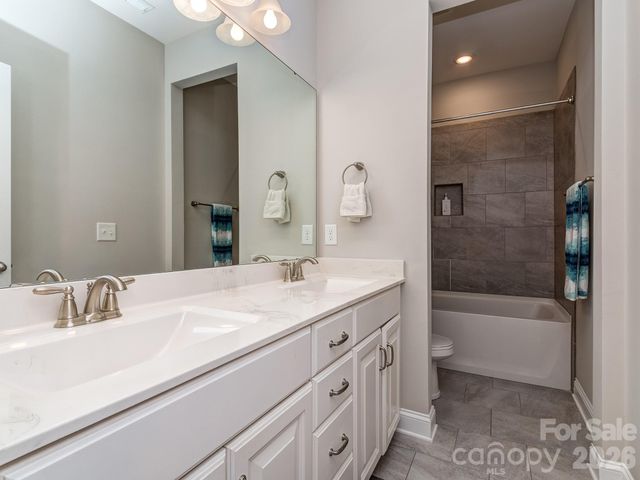121 Enclave Boulevard, Matthews, NC 28104