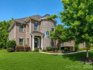 121 Enclave Boulevard, Matthews, NC 28104