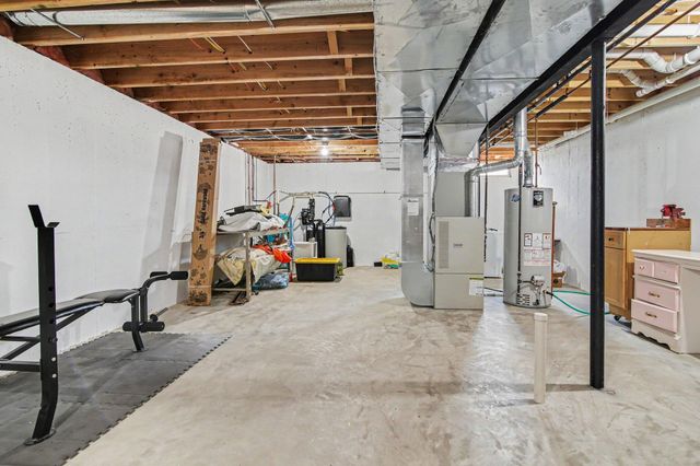 7538 Wood Brook Road, Ann Arbor, MI 48103