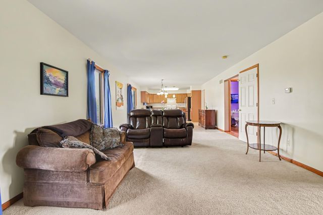 7538 Wood Brook Road, Ann Arbor, MI 48103