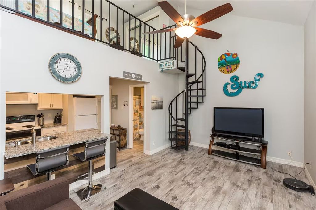 14825 Windward Dr 201, Corpus Christi, TX 78418
