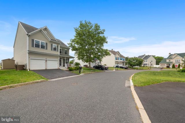 204 HORSESHOE RD, Schwenksville, PA 19473