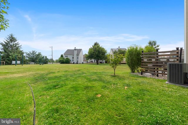 204 HORSESHOE RD, Schwenksville, PA 19473
