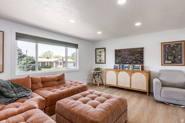 10251 S 535 E, Sandy, UT 84070