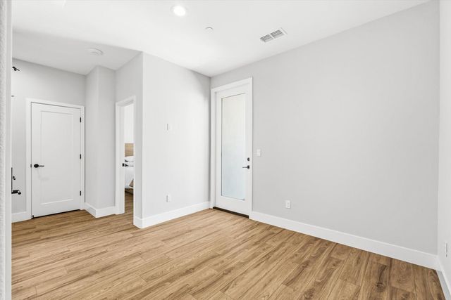1019 D St, Sacramento, CA 95814