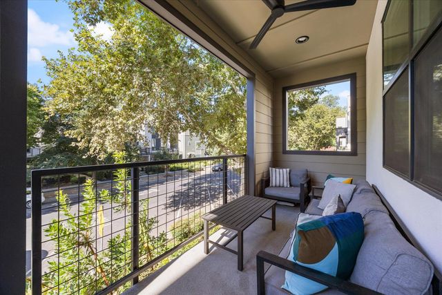 1019 D St, Sacramento, CA 95814