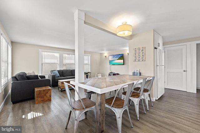 21 E 9 ST, Barnegat Light, NJ 08006
