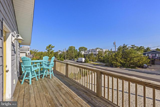 21 E 9 ST, Barnegat Light, NJ 08006