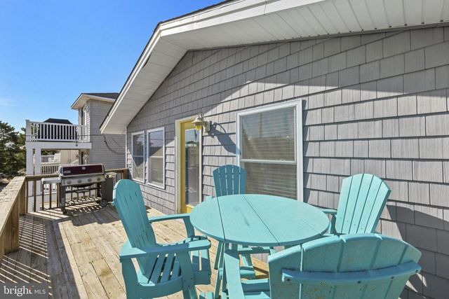 21 E 9 ST, Barnegat Light, NJ 08006