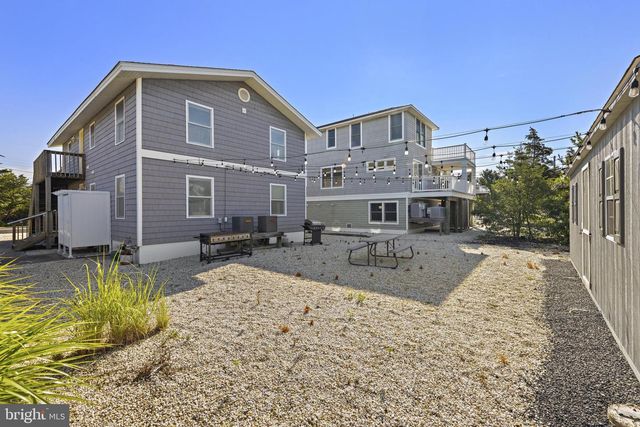 21 E 9 ST, Barnegat Light, NJ 08006
