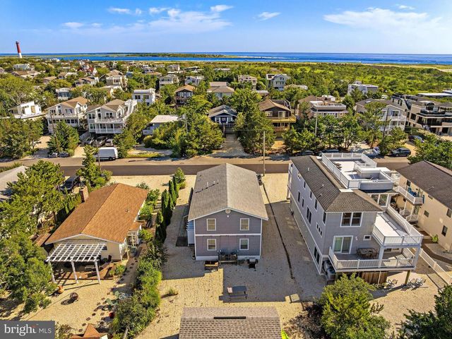 21 E 9 ST, Barnegat Light, NJ 08006