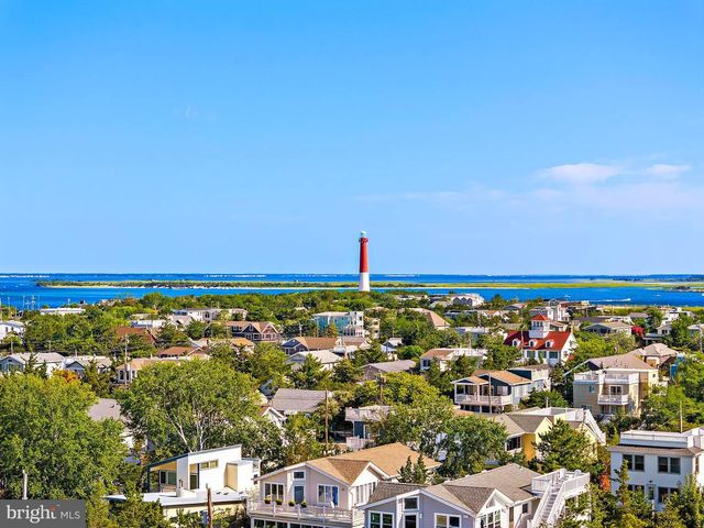 21 E 9 ST, Barnegat Light, NJ 08006